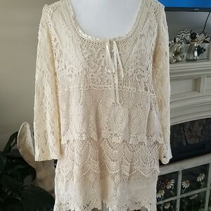 TravelSmith Cream Lace Blouse
